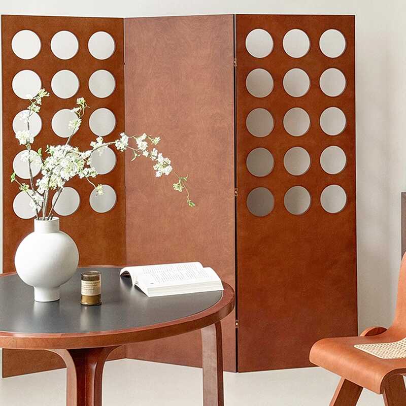 Room Partition Wall in Simplistic Style, Translucent Collapsible Laminate with 3 Panels, Standalone