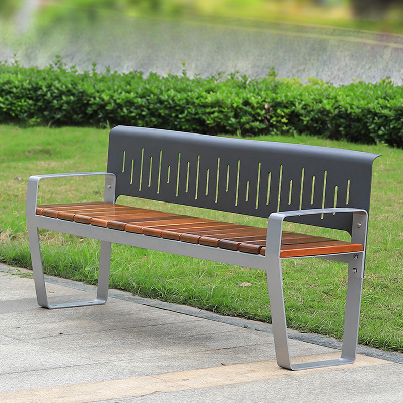 Simple Outdoor Bench with Straight Arm and Metallic Frame