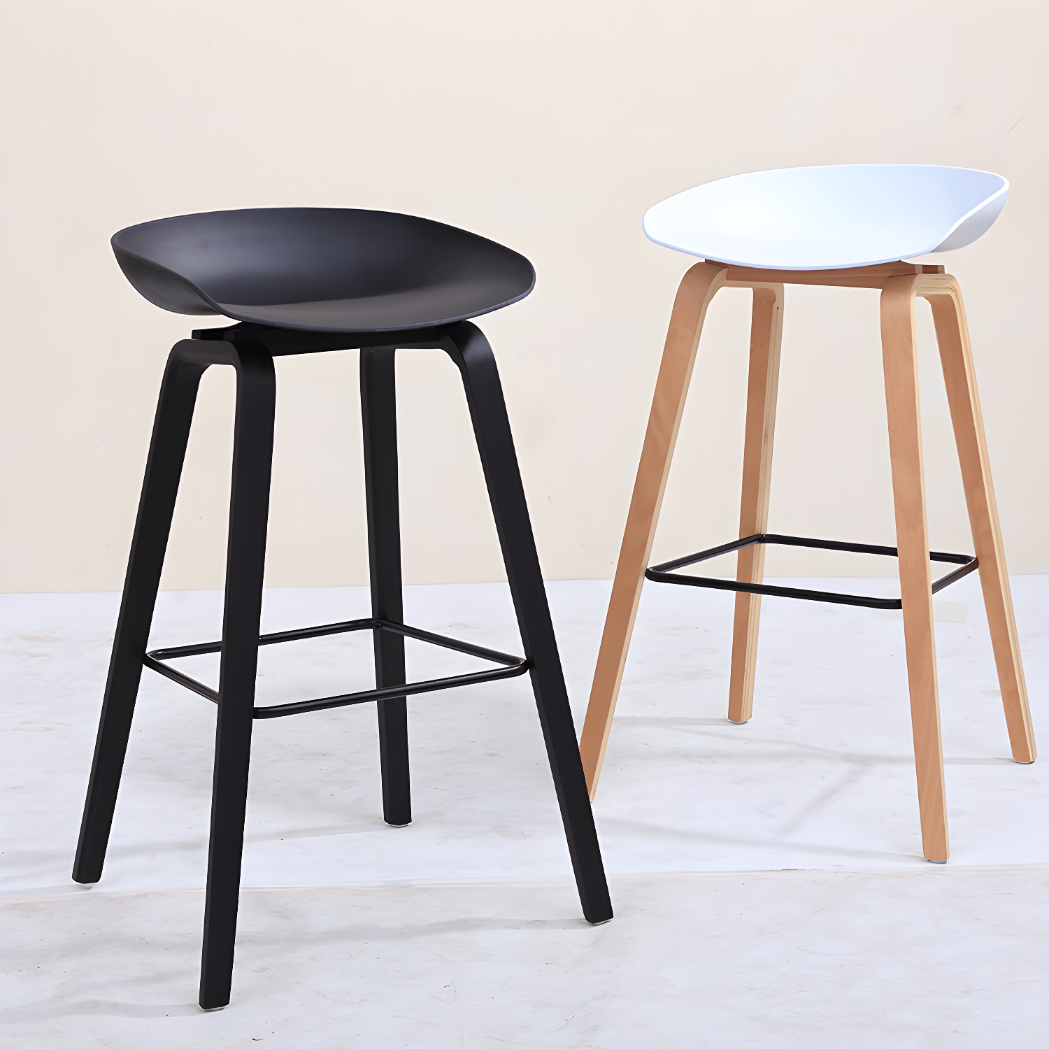 Nordic Wood Simple Barstool Low Back Indoor Tall Stool with Plastic Seat
