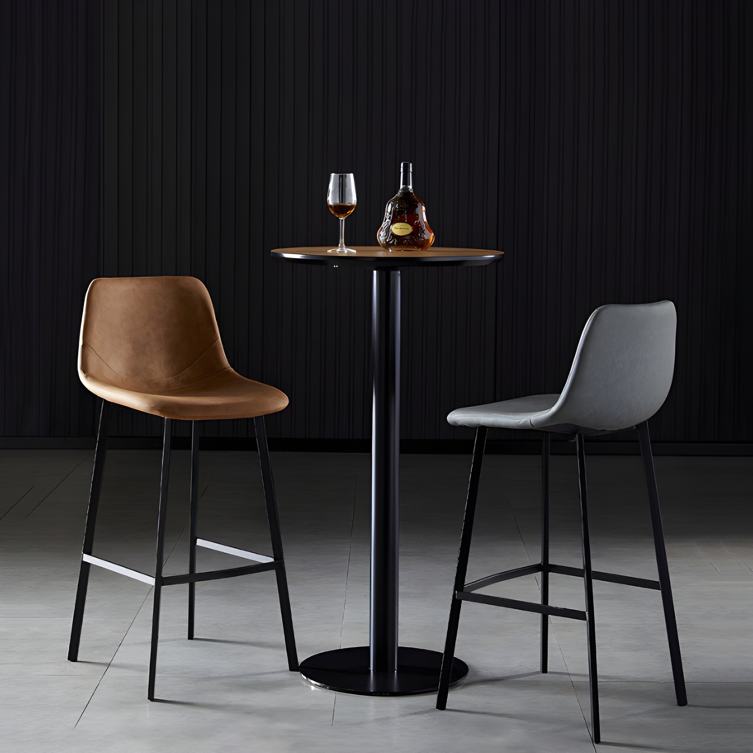 Scandinavian Bristol Low Back Stool Matte Finish Leather Barstool