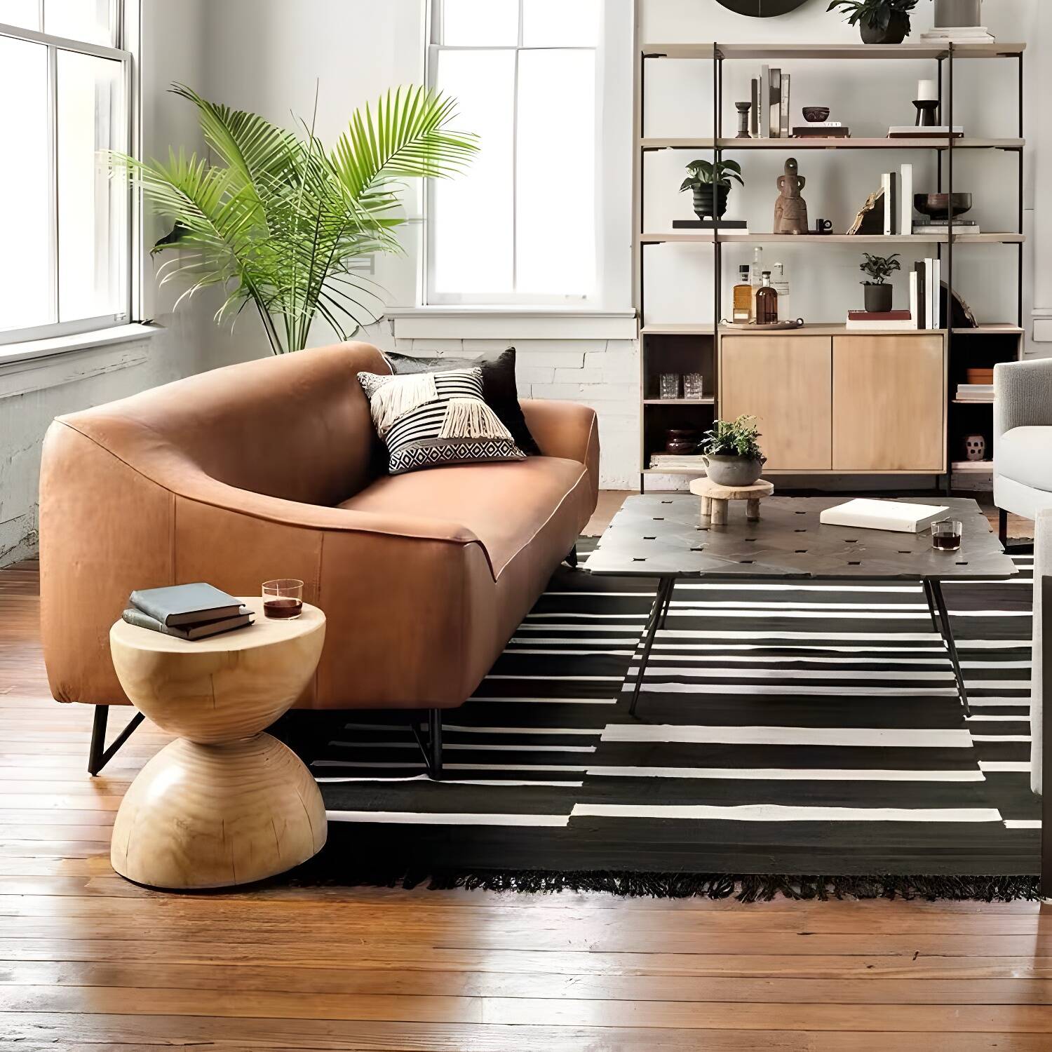 Scandinavian Round Solid Wood Top Side Table 16.5-inch Pedestal End Table