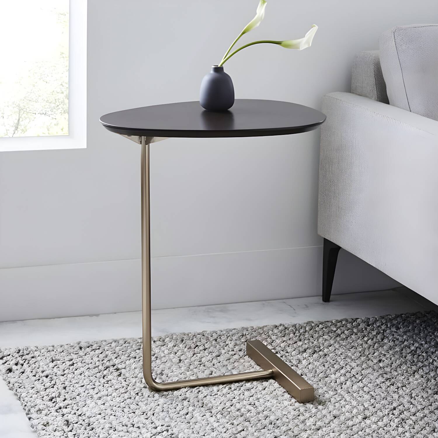 Nordic C Side Table Round Minimalist Solid Wood End Table for Living Room