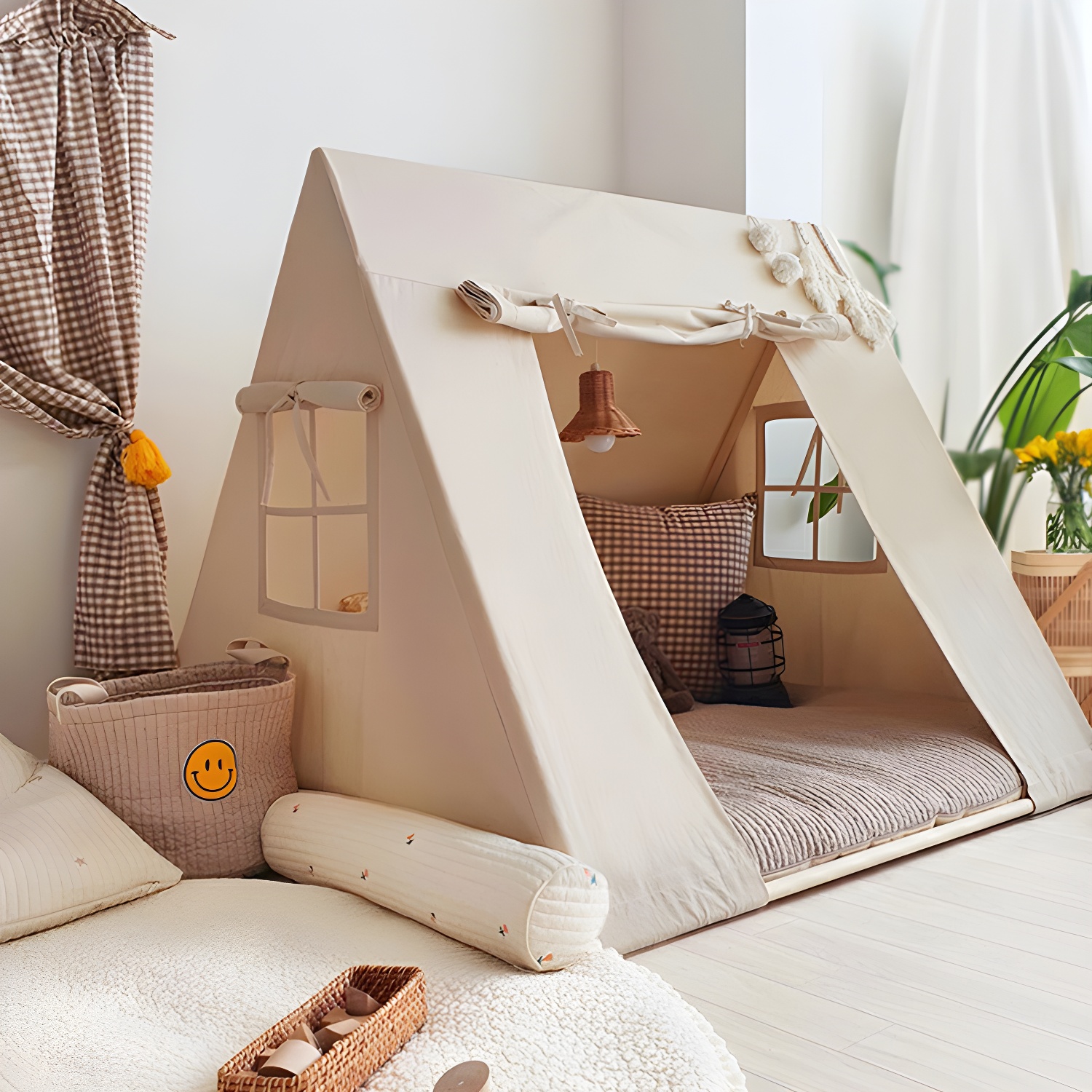 Indoor Triangular Play Tent with Windows in White Cotton 40.9" H