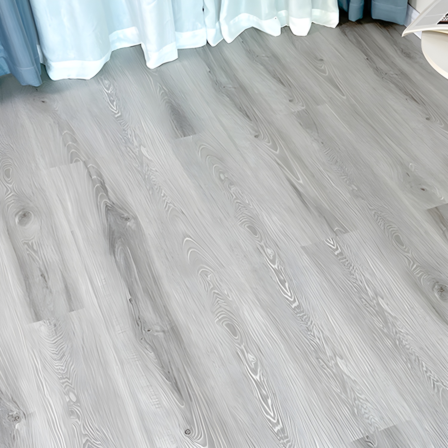 Elegant and Durable Scratch Resistant Laminate Wood Flooring - Perfect for Your Living Space