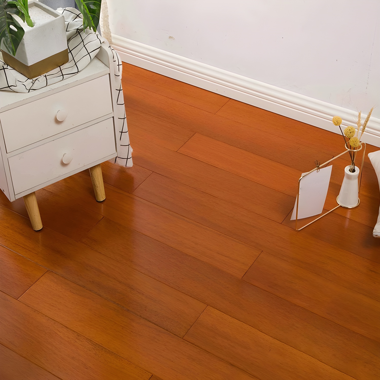 Stain-Resistant Solid Oak Click-Lock Waterproof Hardwood Flooring