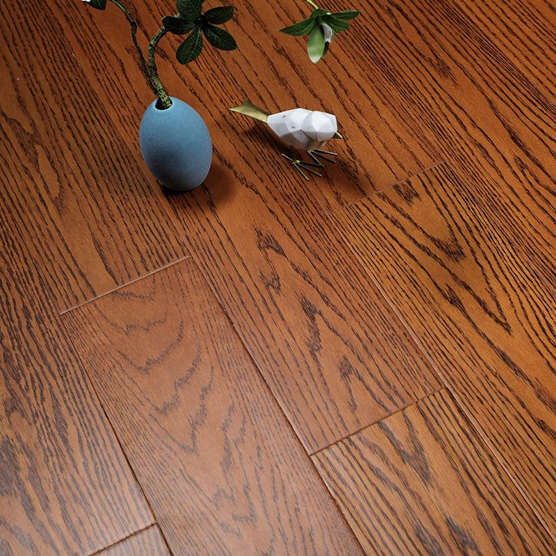 Modern style oak hardwood flooring with 1.5cm thickness and smooth surface texture