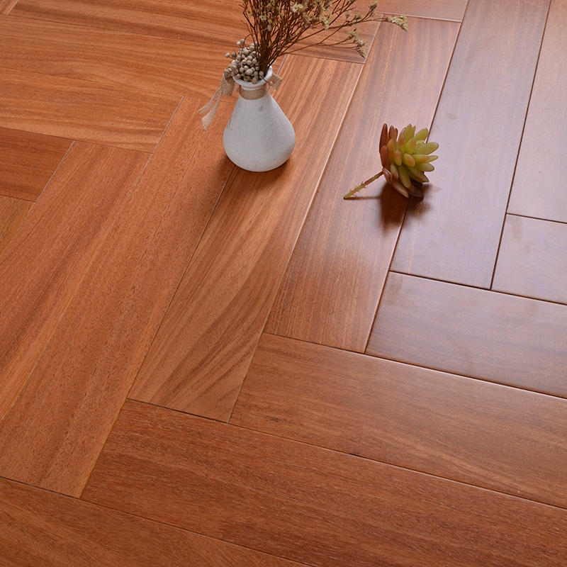 Red Wood Click-Lock Solid Wood Hardwood Flooring with Matte Finish