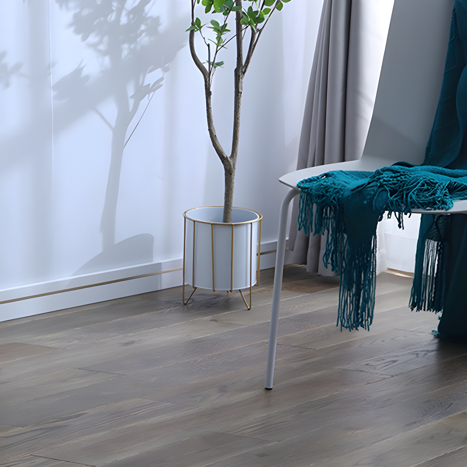 Stylish Medium Wood Oak Click-Lock Hardwood Flooring - Waterproof, Scratch and Fade Resistant