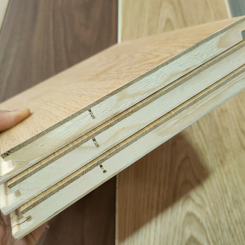 Waterproof Scratch-Resistant Laminate Wood Planks - Low Gloss Flooring for Living Space