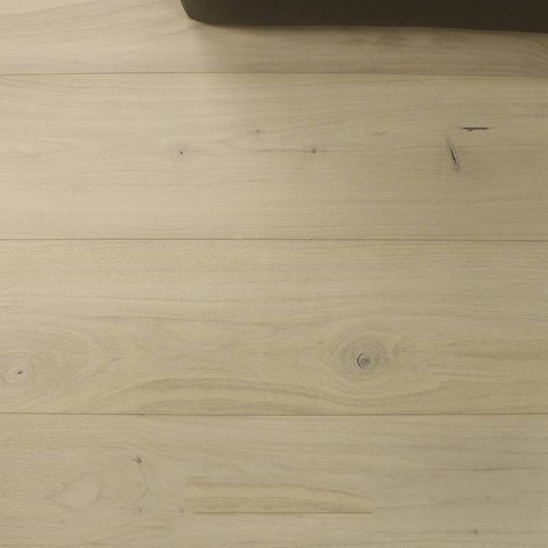 Low Gloss Scratch Resistant Laminate Flooring in Living Space - Waterproof and Slip Resistant