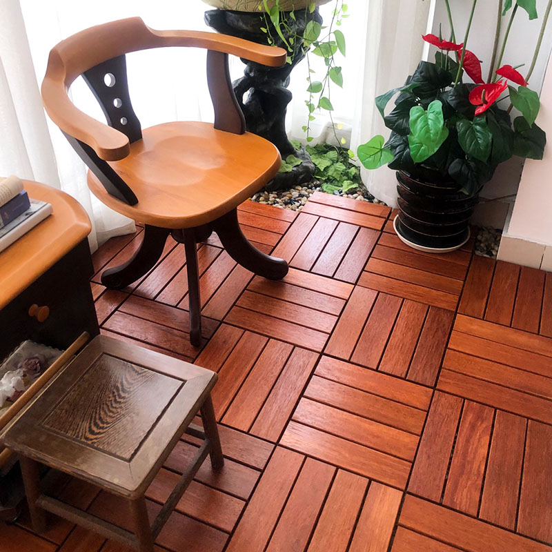 Medium Wood Traditional Solid Wood Click-Lock Hardwood Flooring