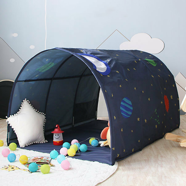 Round Modern Fabric Play Tent with Tent Poles and Waterproof Floor for Indoor/Outdoor Use