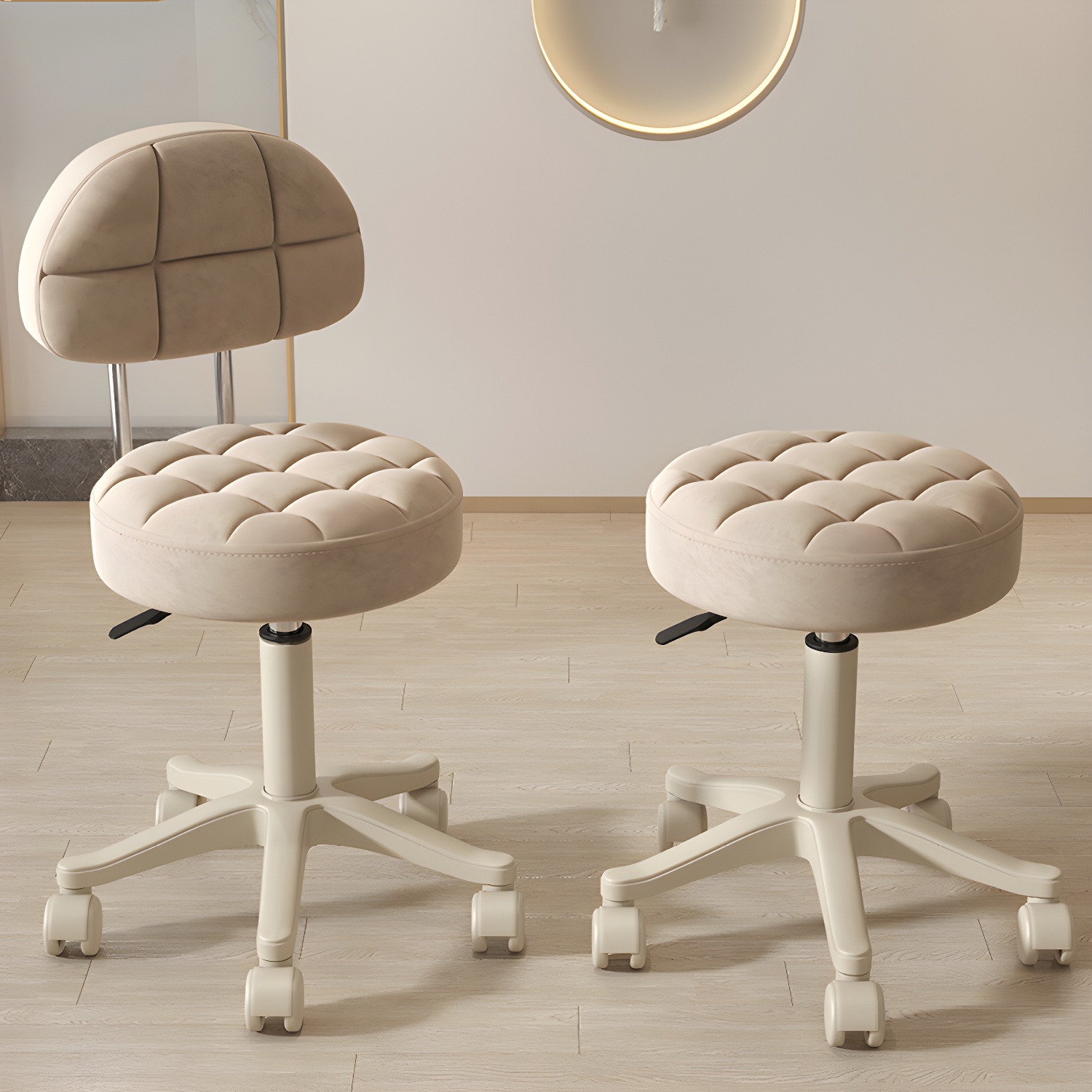 Water Resistant Leather Cushion Styling Chair with Five Wheels