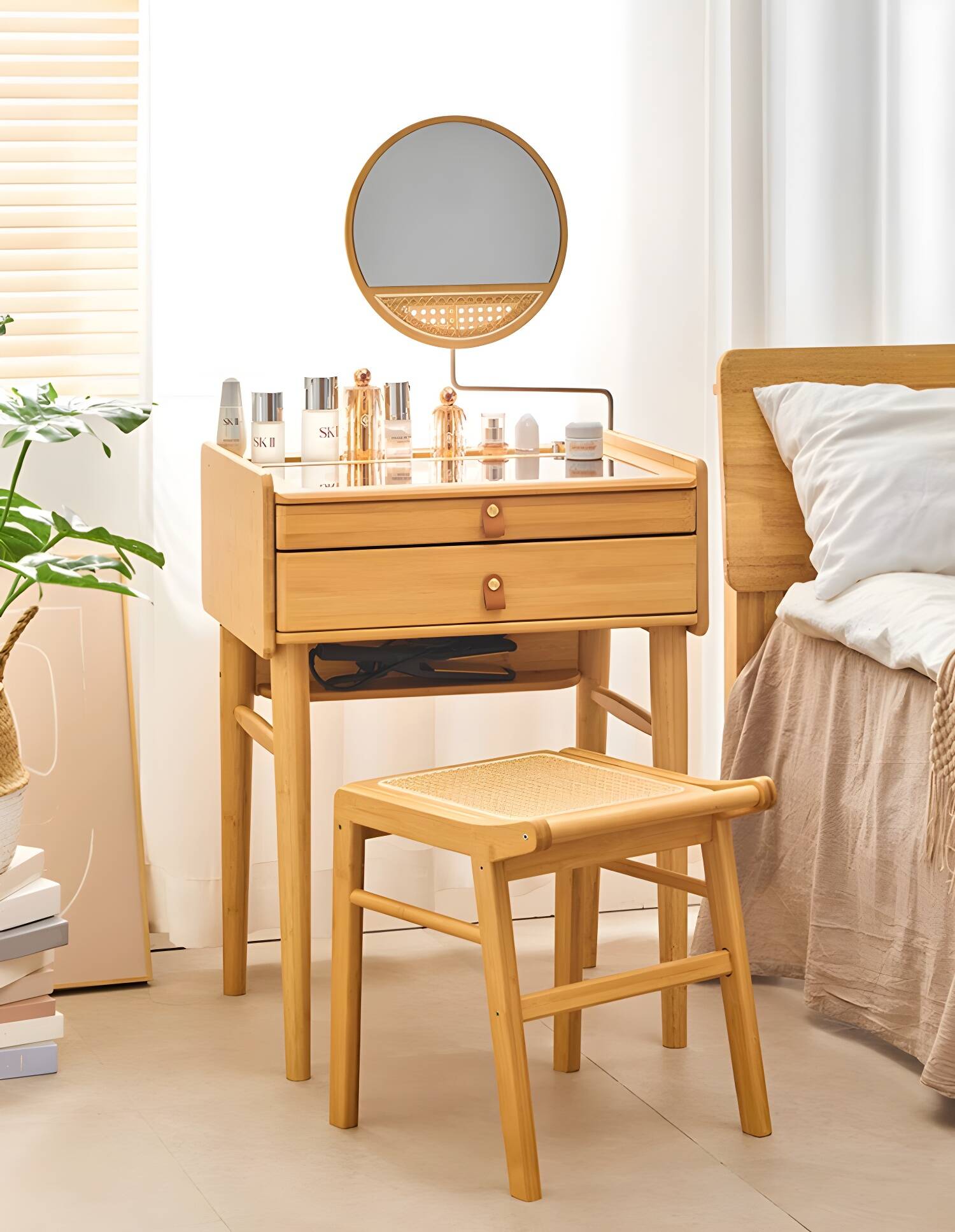 Bambusa Push-Pull Flooring Makeup Vanity for Sleeping Quarters