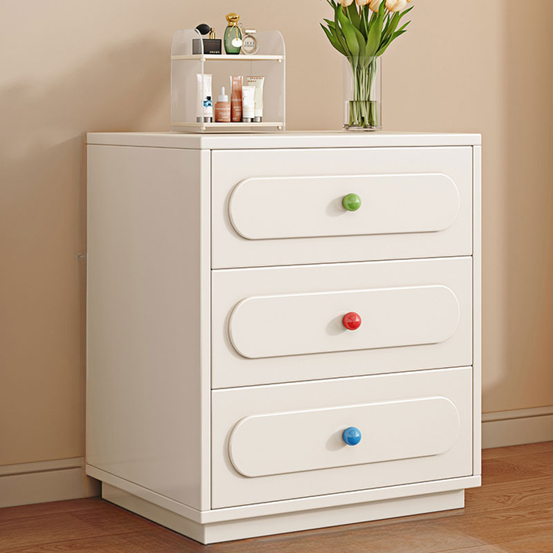 Chalk Simplistic Manufactured Wood Bachelor Chest/Double Dresser with 6/2/4 Drawers in Horizontal/Vertical Orientation