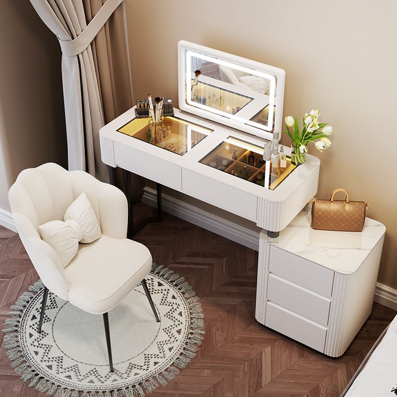 Simplistic Engineered Wood Large/Standard Makeup Vanity with 3 Drawers, No Suspension